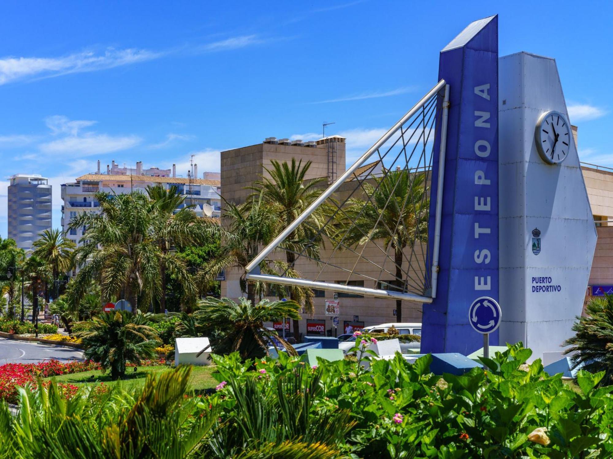 Holiday Home Avenida del Pirata Estepona Exterior foto